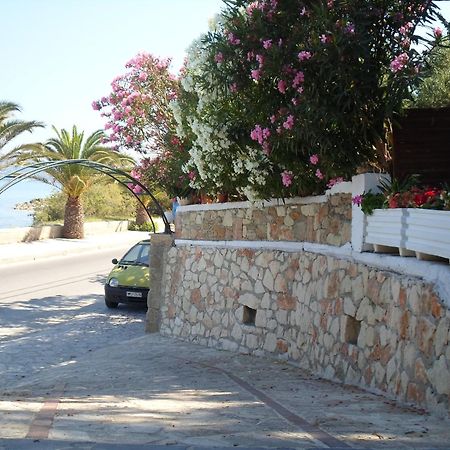 Elena'S Seafront Deluxe Studios Akrotiri  Екстериор снимка
