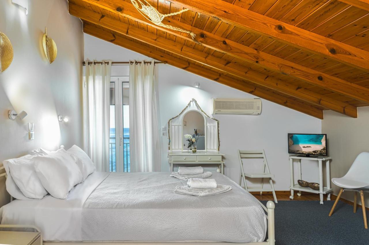 Elena'S Seafront Deluxe Studios Akrotiri  Екстериор снимка