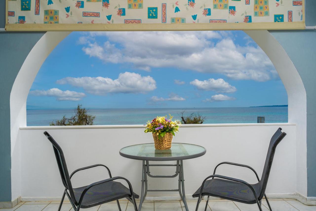 Elena'S Seafront Deluxe Studios Akrotiri  Екстериор снимка