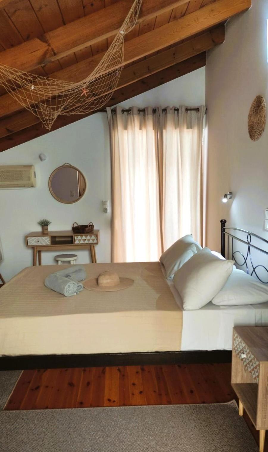Elena'S Seafront Deluxe Studios Akrotiri  Екстериор снимка