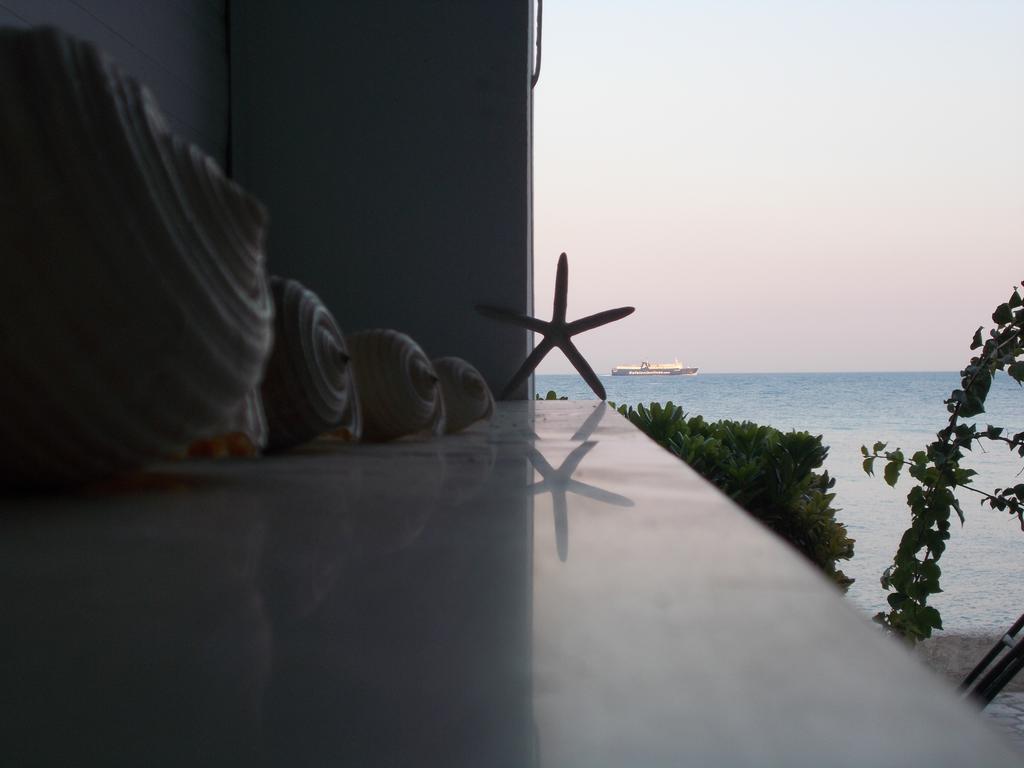 Elena'S Seafront Deluxe Studios Akrotiri  Екстериор снимка