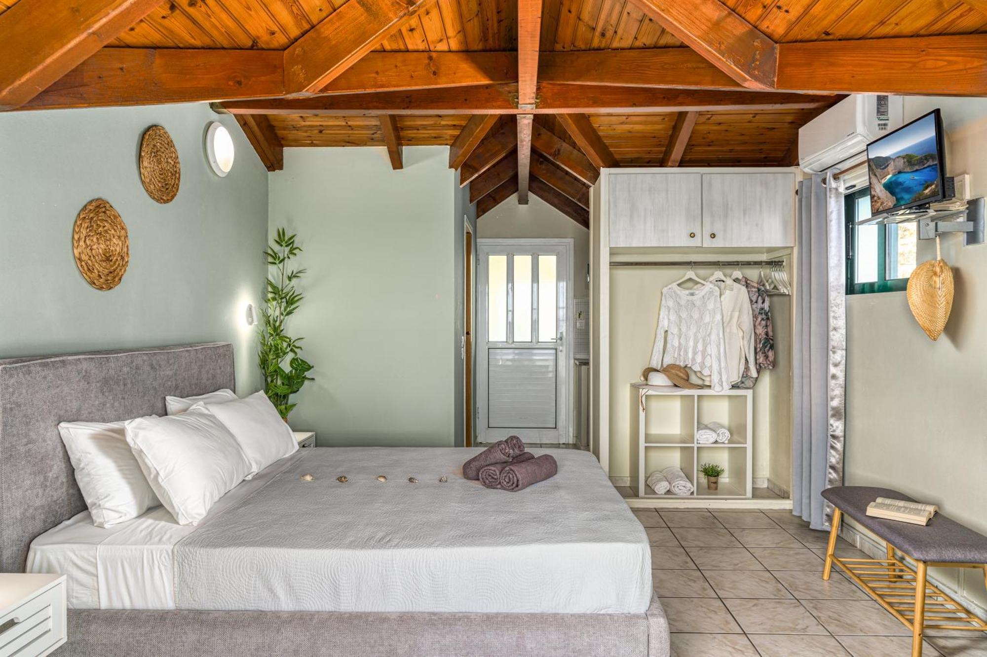 Elena'S Seafront Deluxe Studios Akrotiri  Екстериор снимка