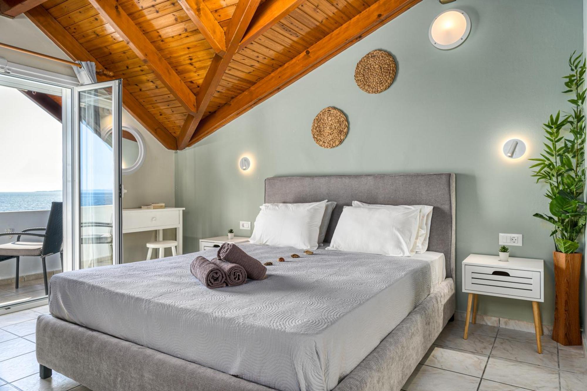 Elena'S Seafront Deluxe Studios Akrotiri  Екстериор снимка