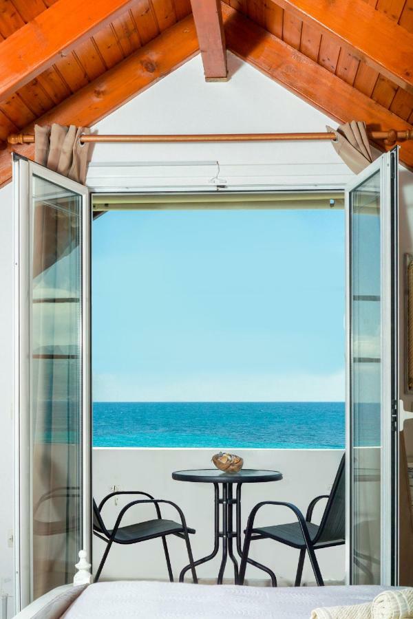 Elena'S Seafront Deluxe Studios Akrotiri  Екстериор снимка